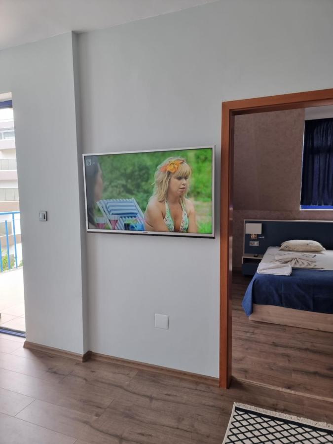 Complex Astra Hotel Pantai Sunny Bagian luar foto